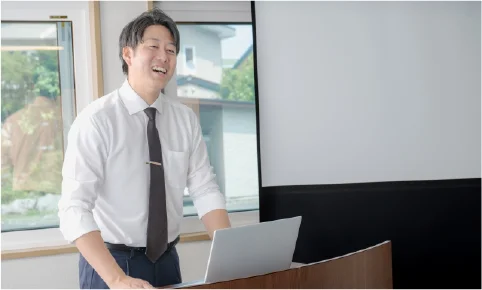 外国人材採用の悩みを解決する